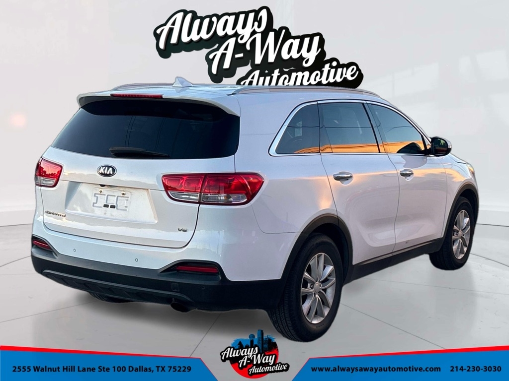 Kia Sorento LX V6 2WD 2017