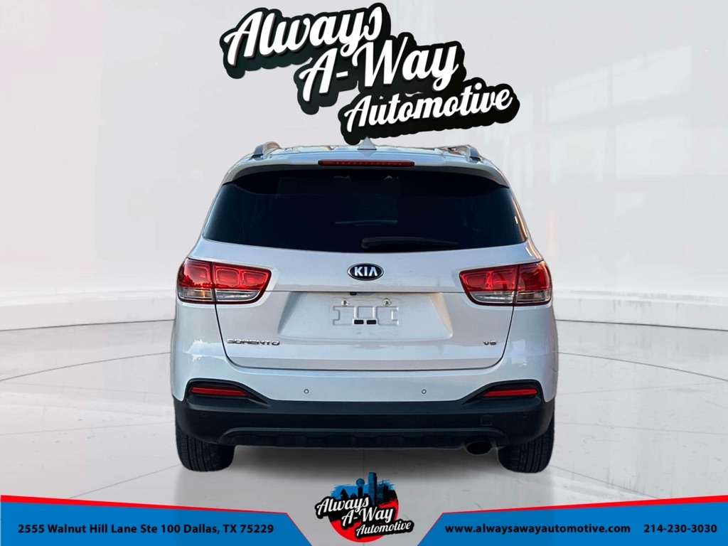 Kia Sorento LX V6 2WD 2017