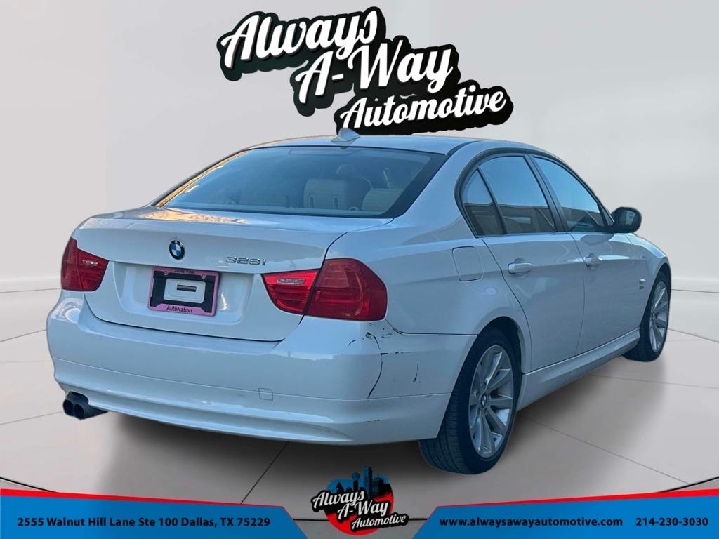 BMW 3-Series 328i xDrive 2011