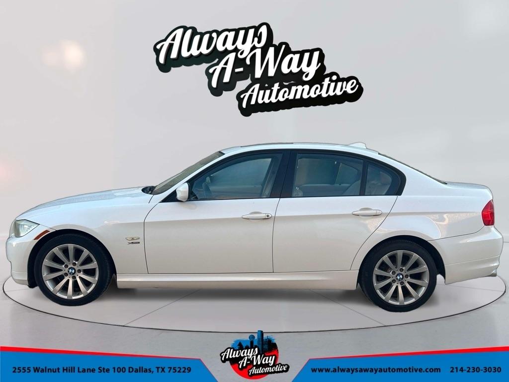 BMW 3-Series 328i xDrive 2011