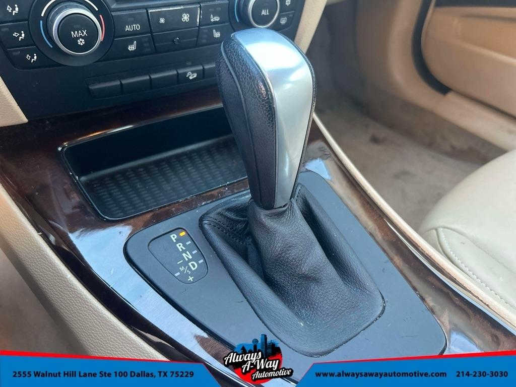 BMW 3-Series 328i xDrive 2011