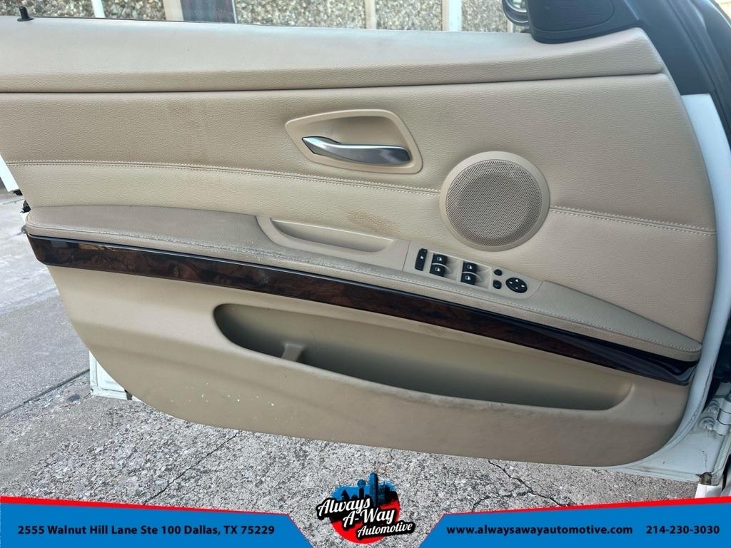 BMW 3-Series 328i xDrive 2011