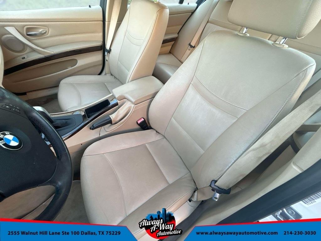 BMW 3-Series 328i xDrive 2011