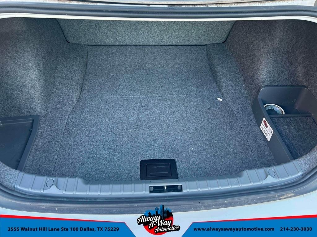 BMW 3-Series 328i xDrive 2011