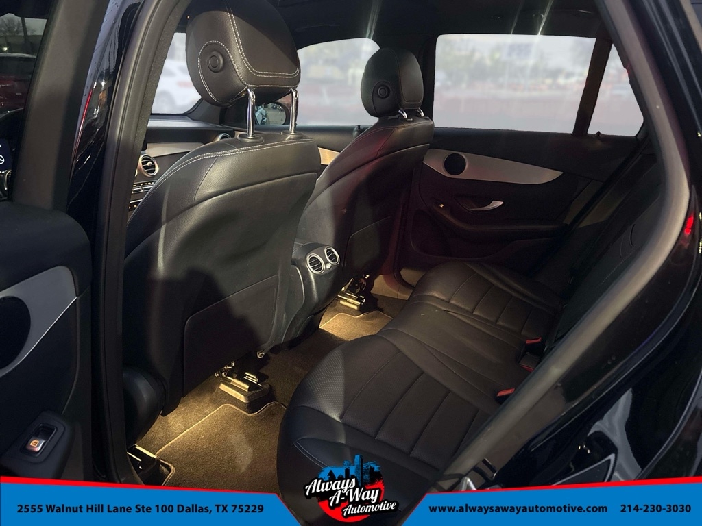 Mercedes-Benz GLC-Class GLC300 2021