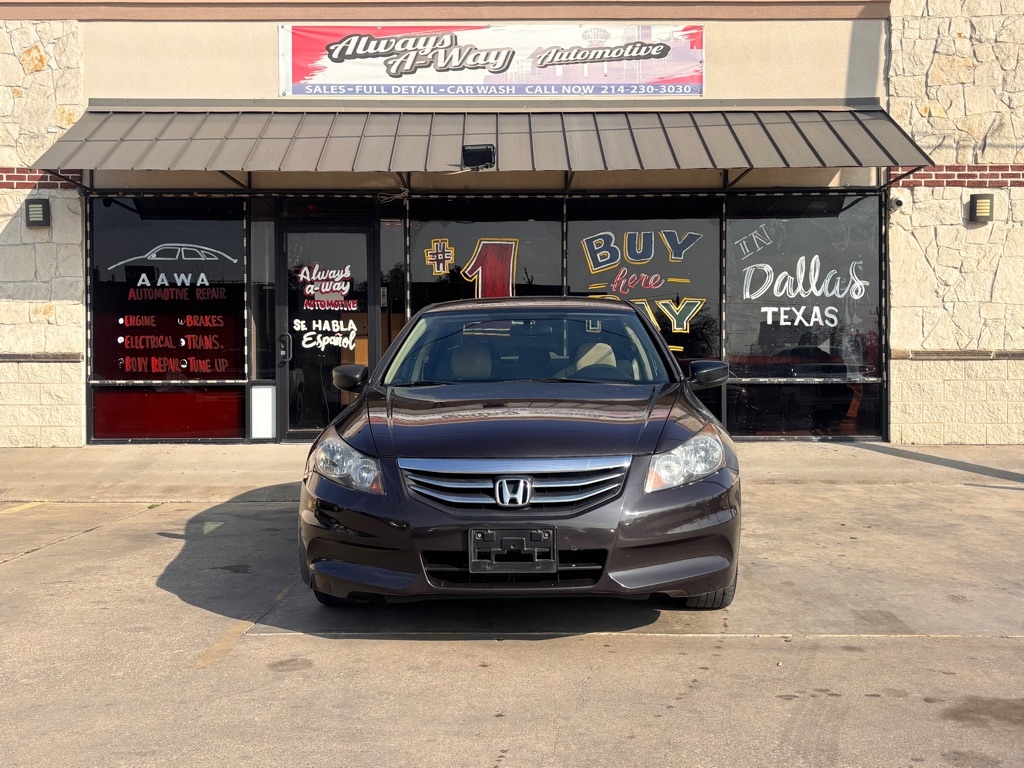 Honda Accord LX sedan AT 2012