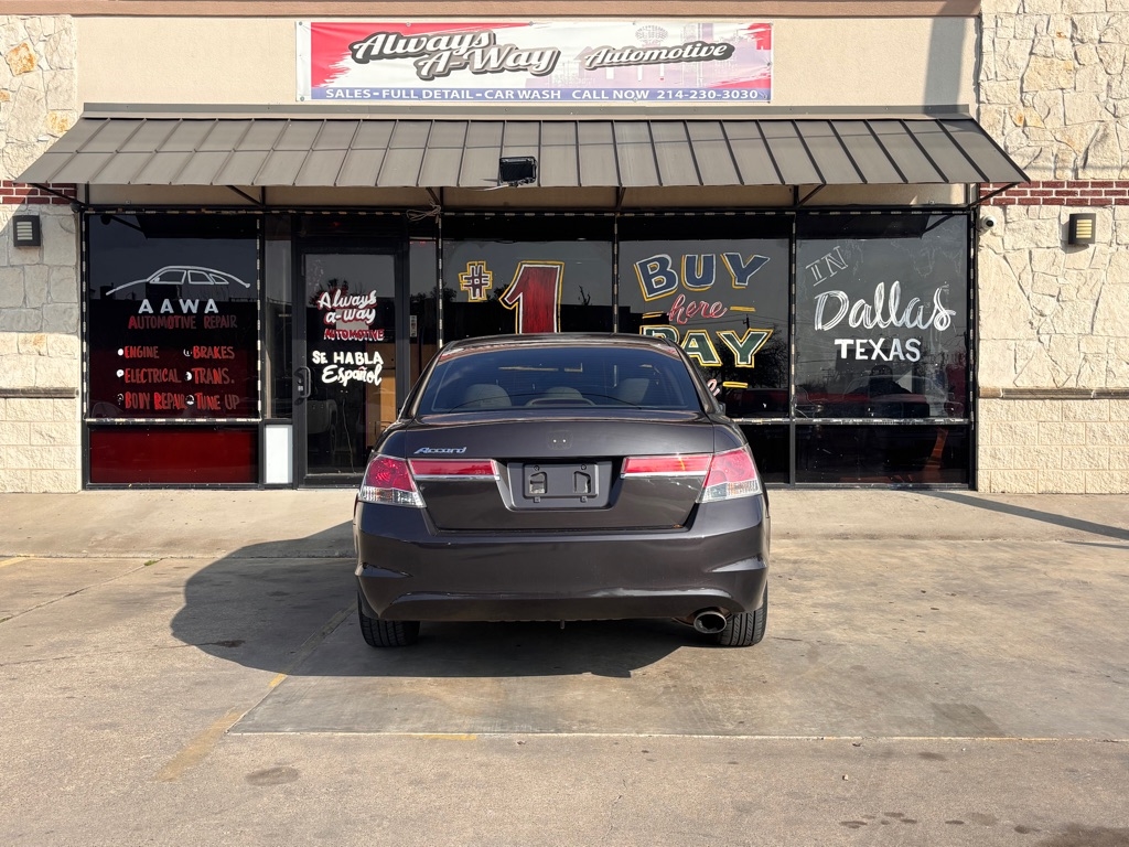 Honda Accord LX sedan AT 2012