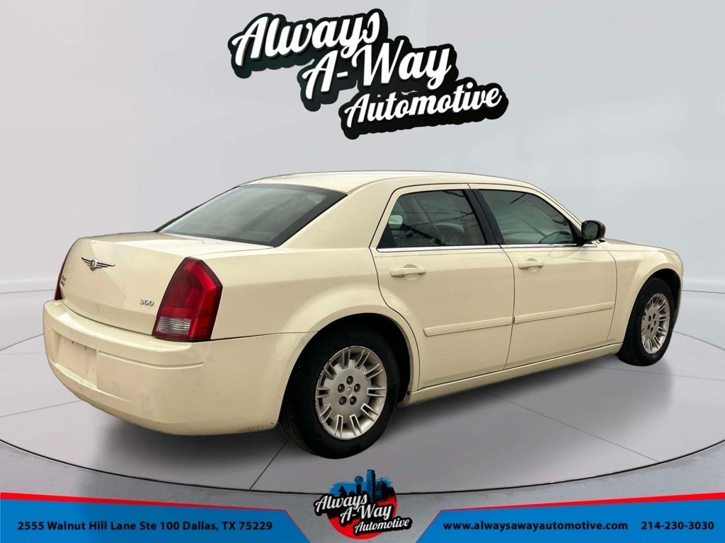 Chrysler 300 Base 2006