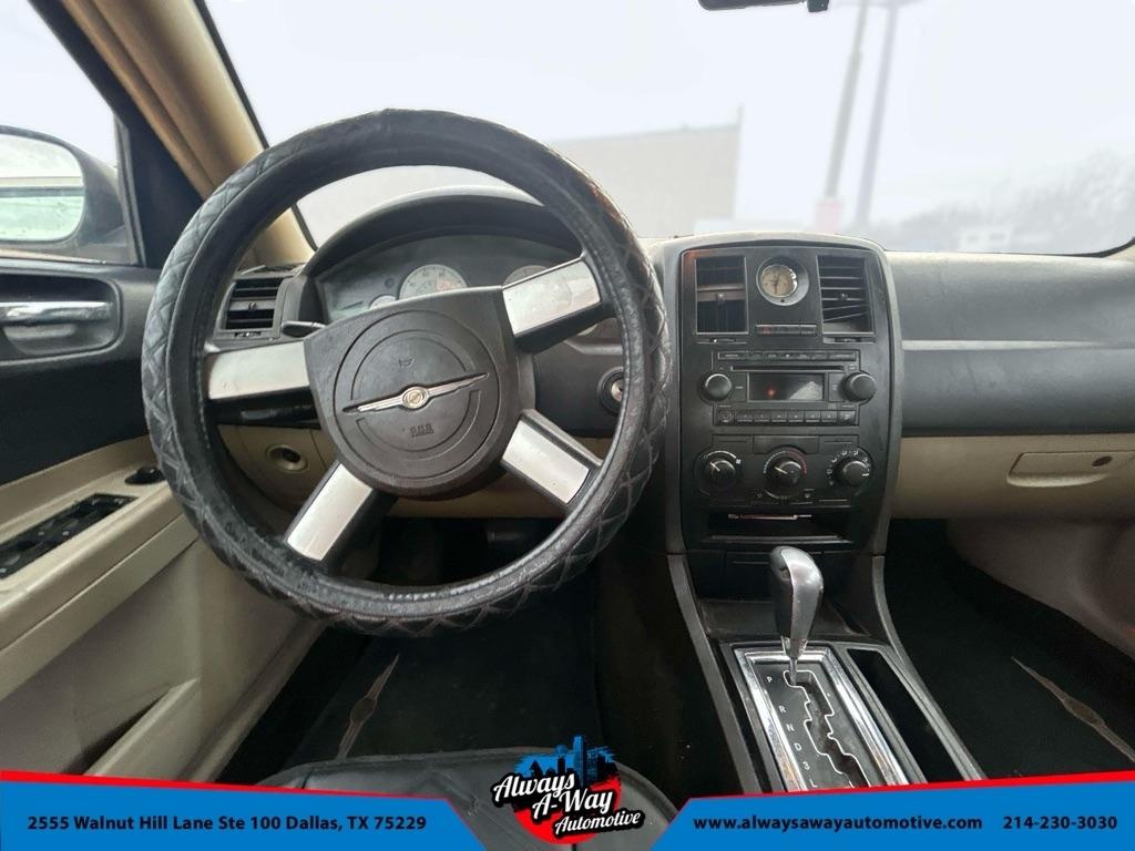 Chrysler 300 Base 2006
