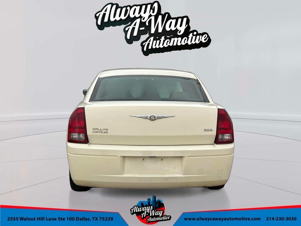 Chrysler 300 Base 2006