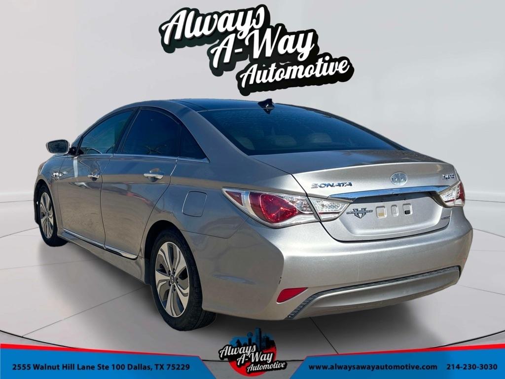 Hyundai Sonata Hybrid Sedan 2013