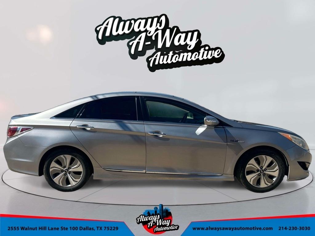 Hyundai Sonata Hybrid Sedan 2013