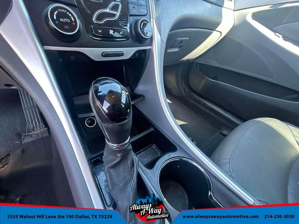 Hyundai Sonata Hybrid Sedan 2013