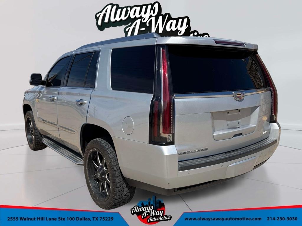 Cadillac Escalade Luxury 4WD 2016