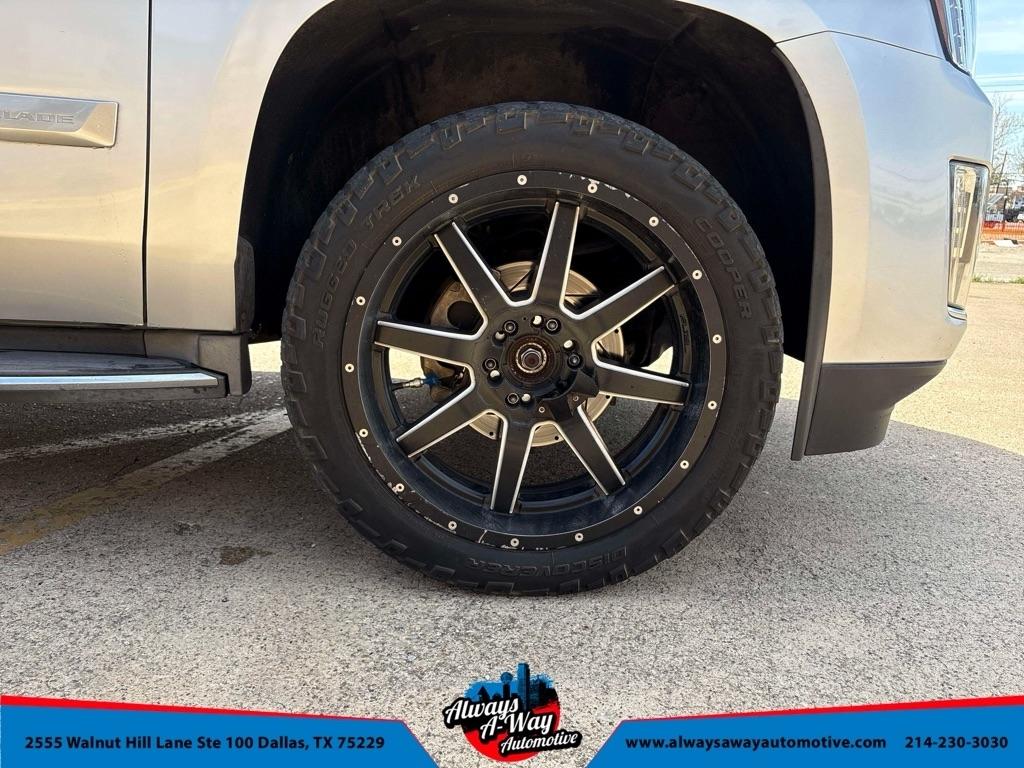 Cadillac Escalade Luxury 4WD 2016