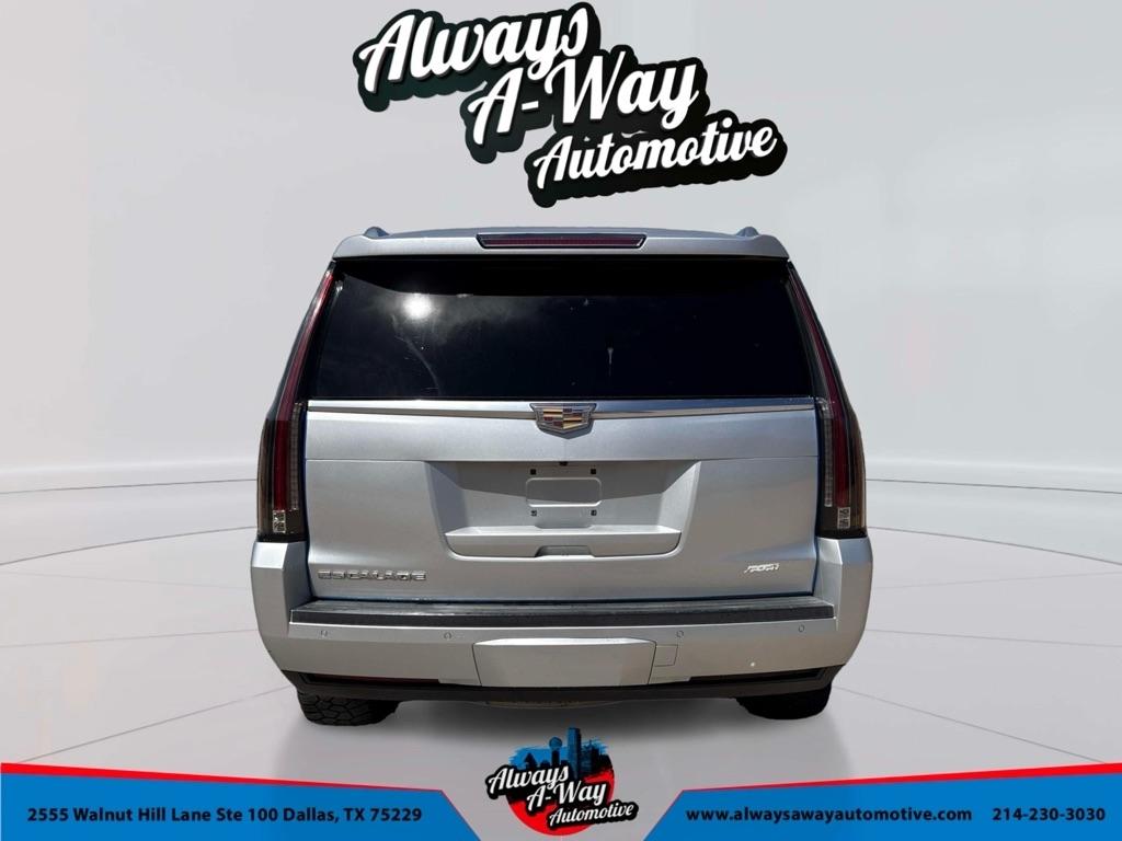 Cadillac Escalade Luxury 4WD 2016