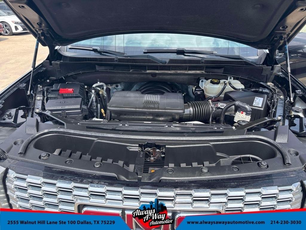 GMC Yukon Denali 4WD 2021