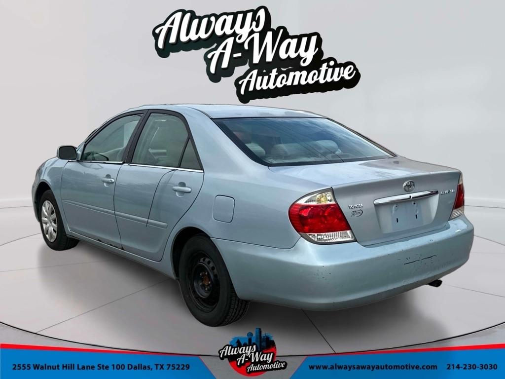Toyota Camry Standard 2005