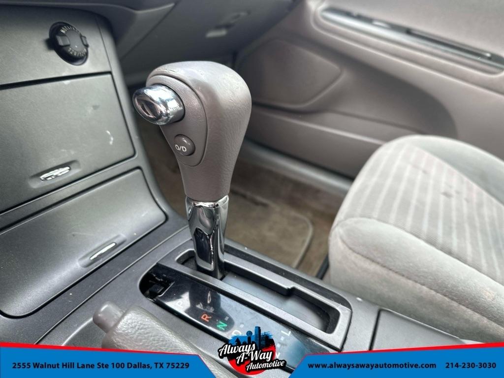 Toyota Camry Standard 2005