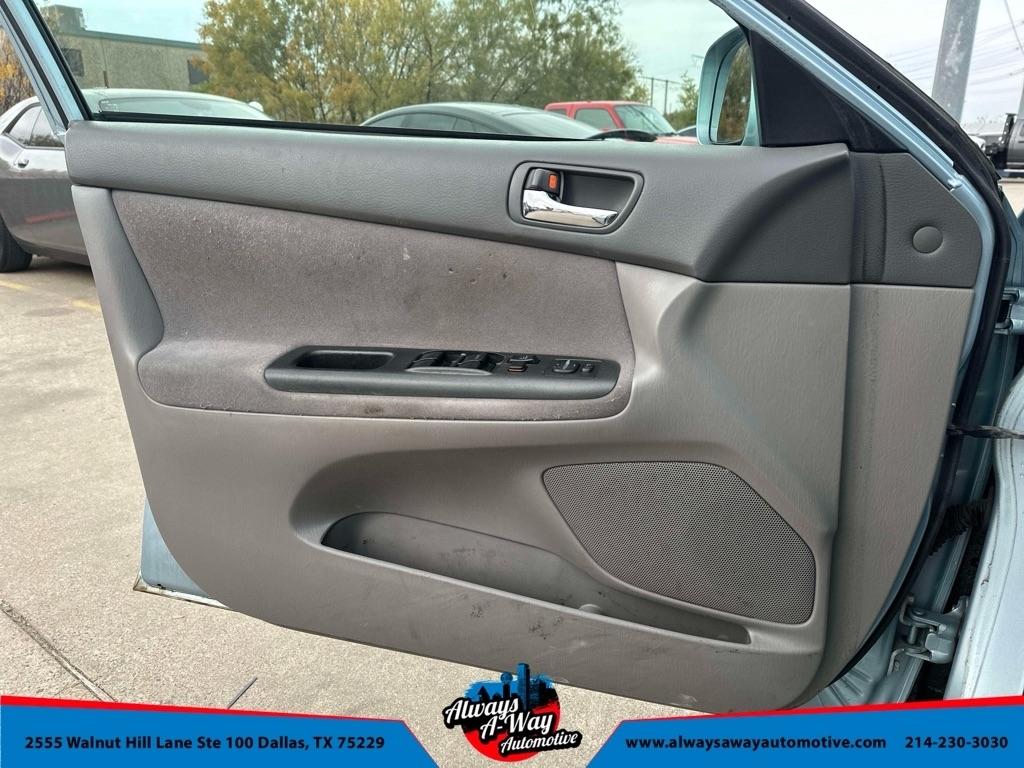 Toyota Camry Standard 2005