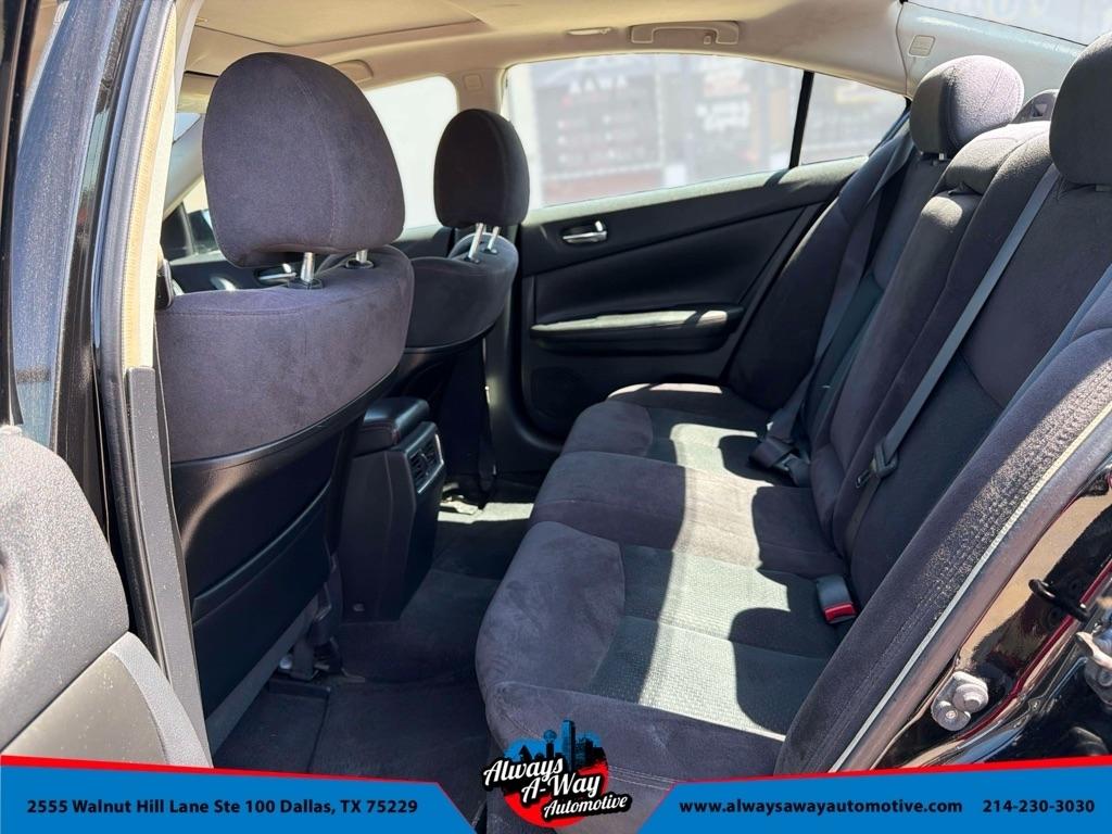 Nissan Maxima S 2009