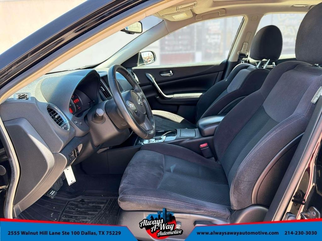 Nissan Maxima S 2009