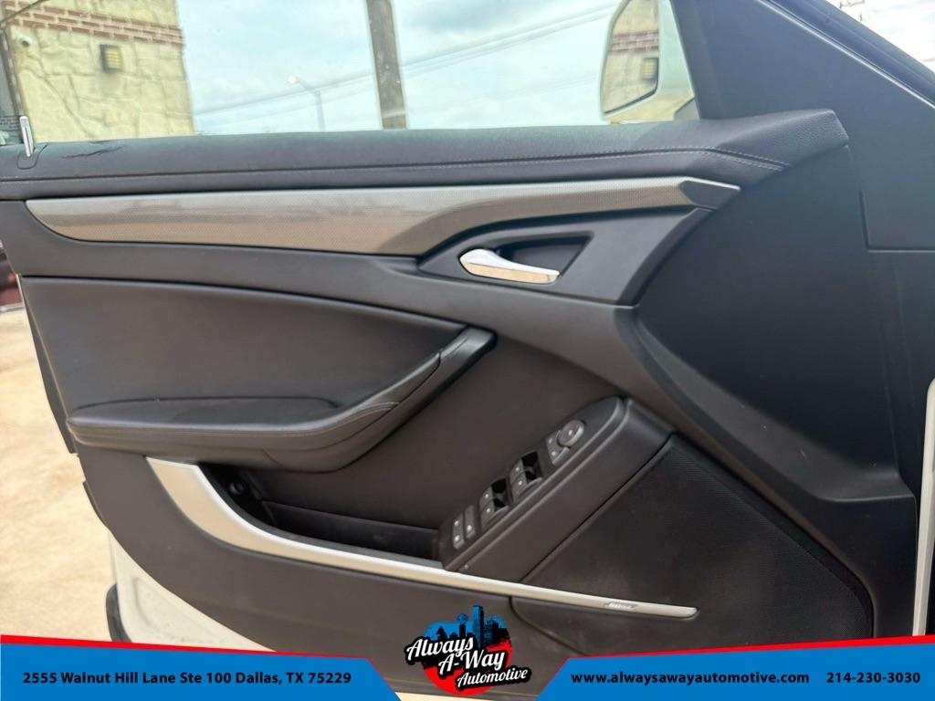 Cadillac CTS Base 2012