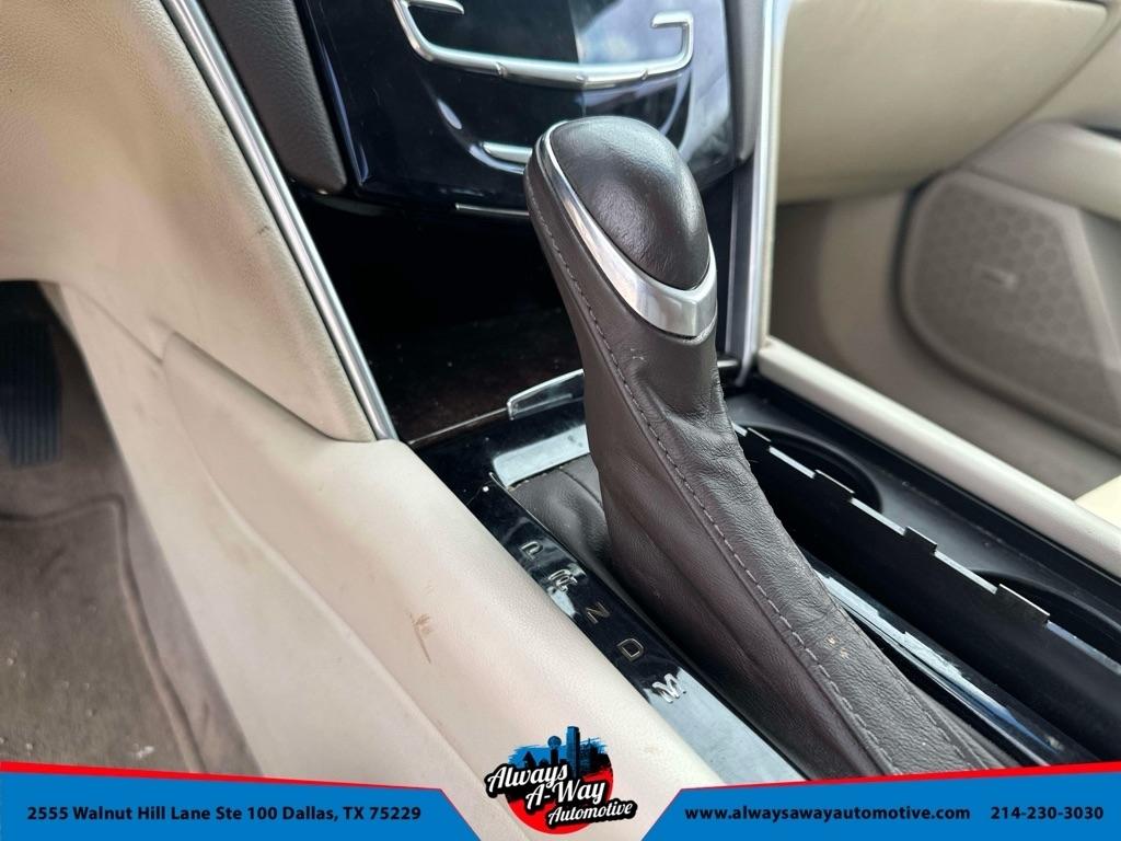 Cadillac XTS Base 2013