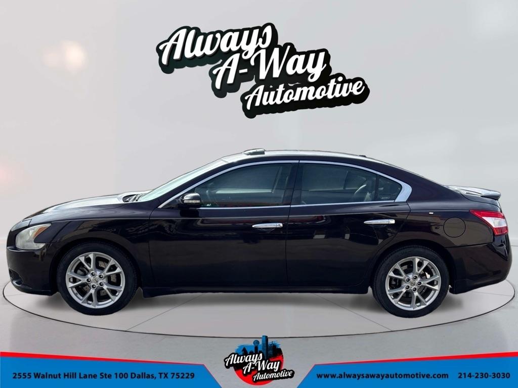 Nissan Maxima S 2012