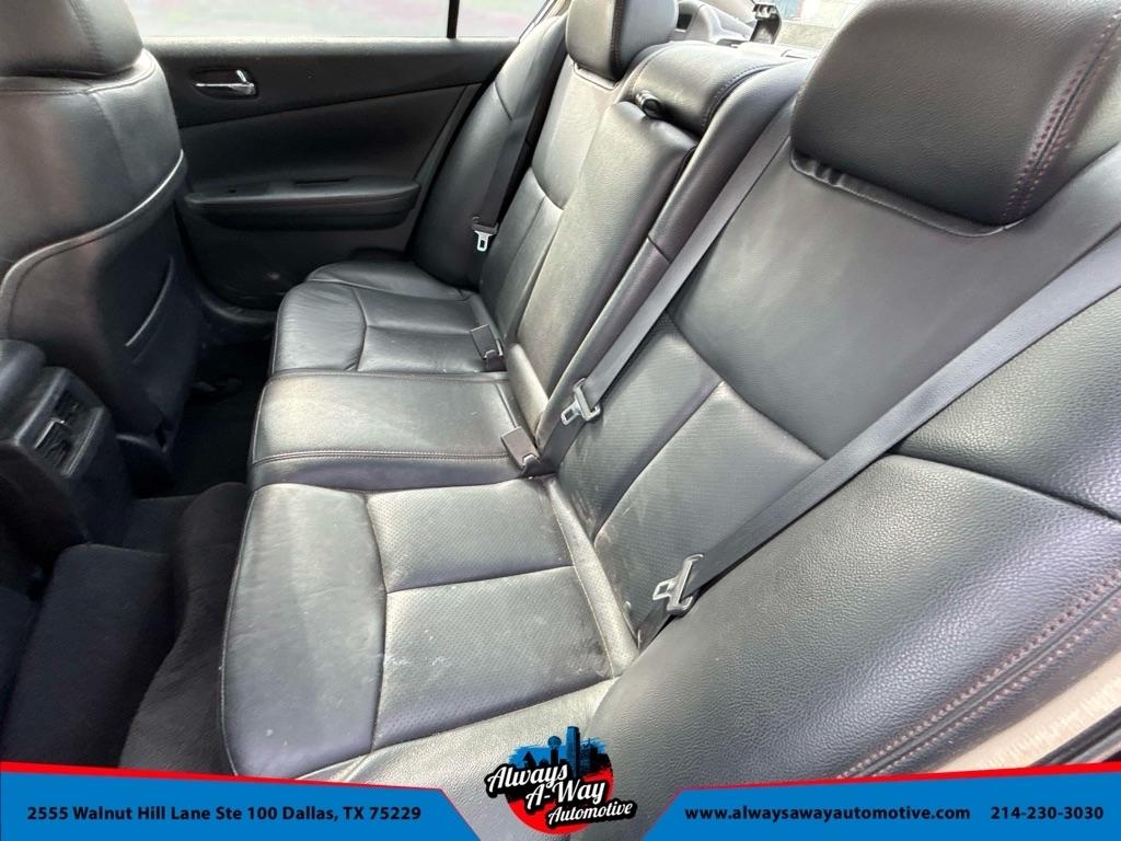 Nissan Maxima S 2012