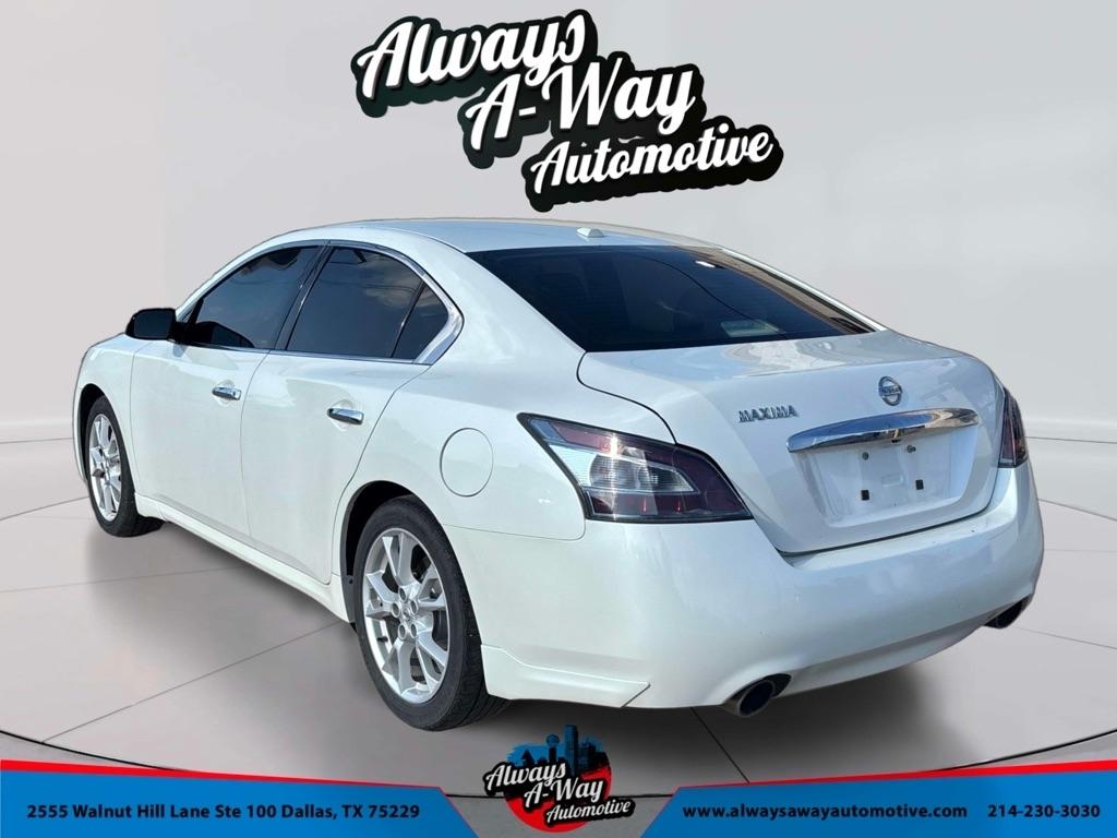 Nissan Maxima S 2014