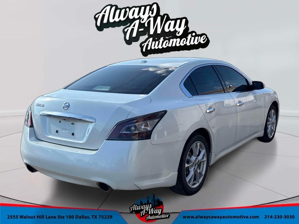 Nissan Maxima S 2014