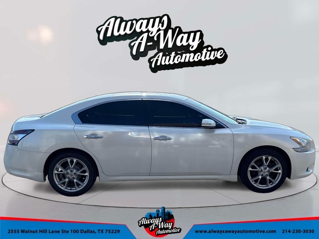 Nissan Maxima S 2014