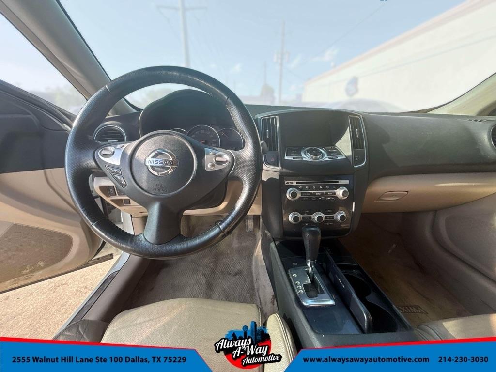 Nissan Maxima S 2014