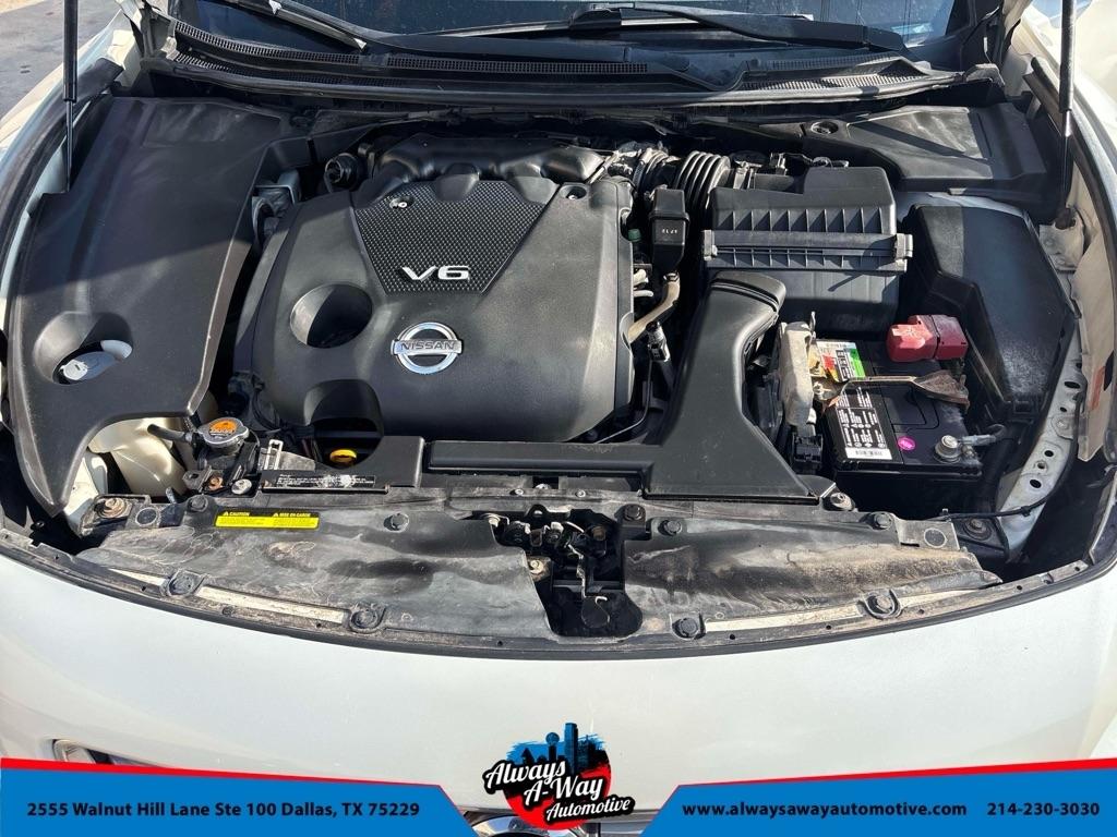 Nissan Maxima S 2014