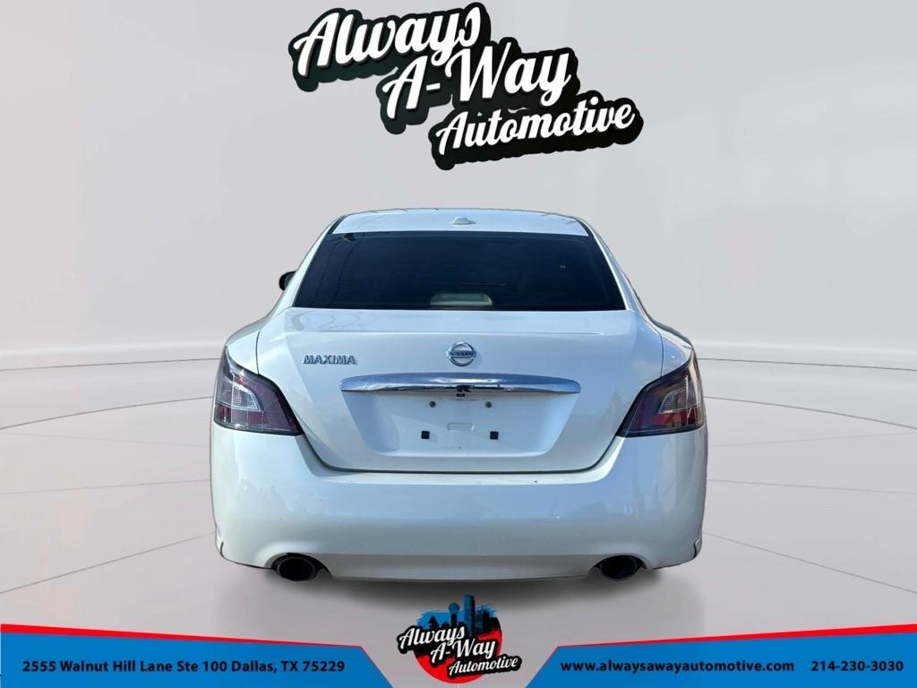 Nissan Maxima S 2014