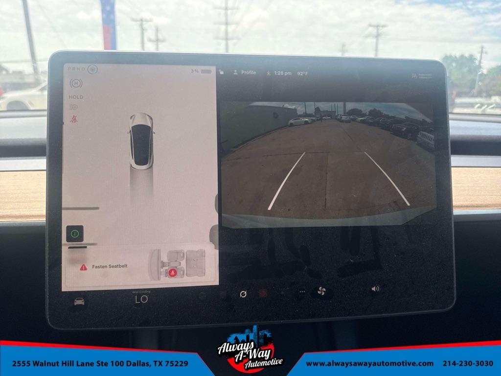 Tesla Model 3  2022