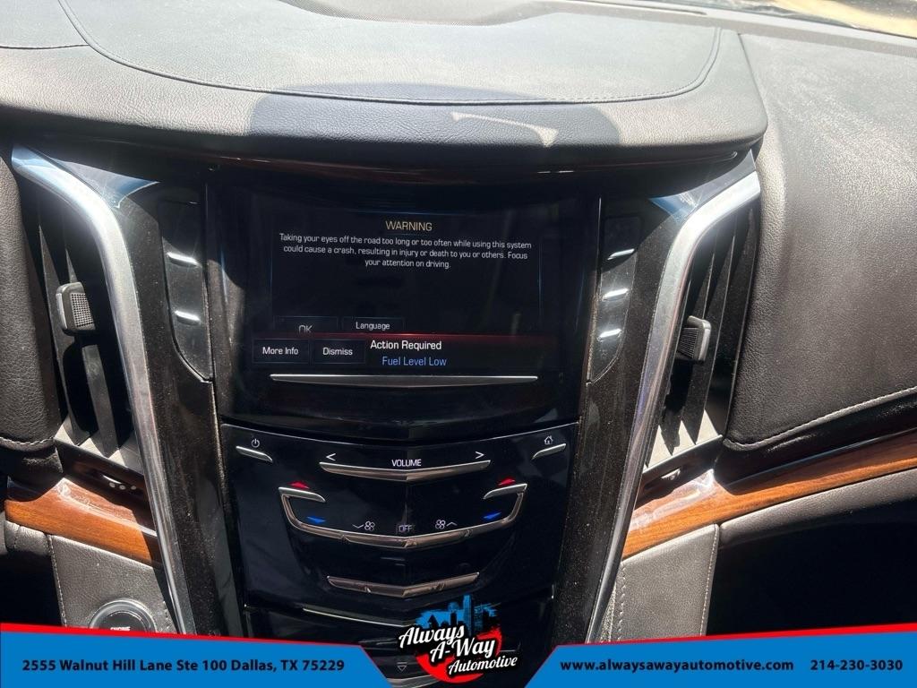 Cadillac Escalade Luxury 2WD 2016