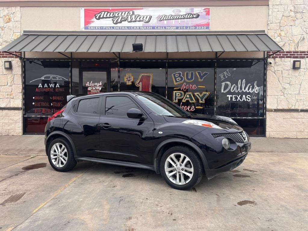 Nissan Juke S FWD 2012