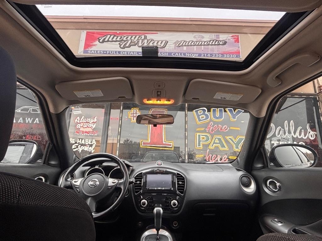 Nissan Juke S FWD 2012