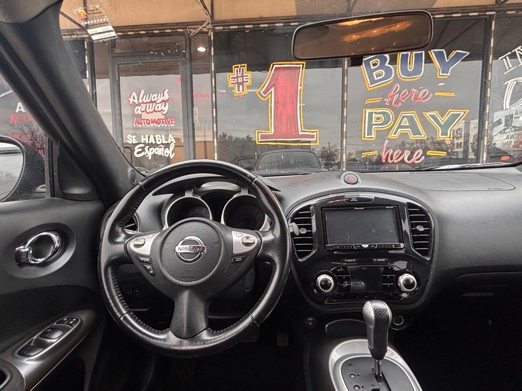 Nissan Juke S FWD 2012