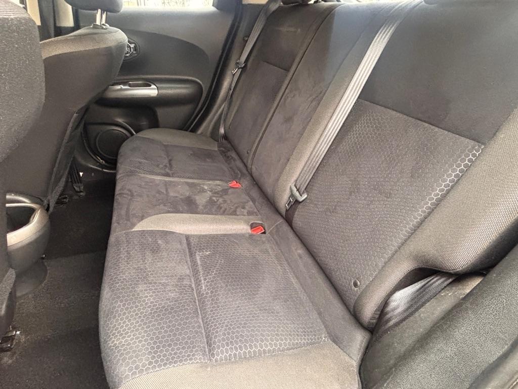 Nissan Juke S FWD 2012