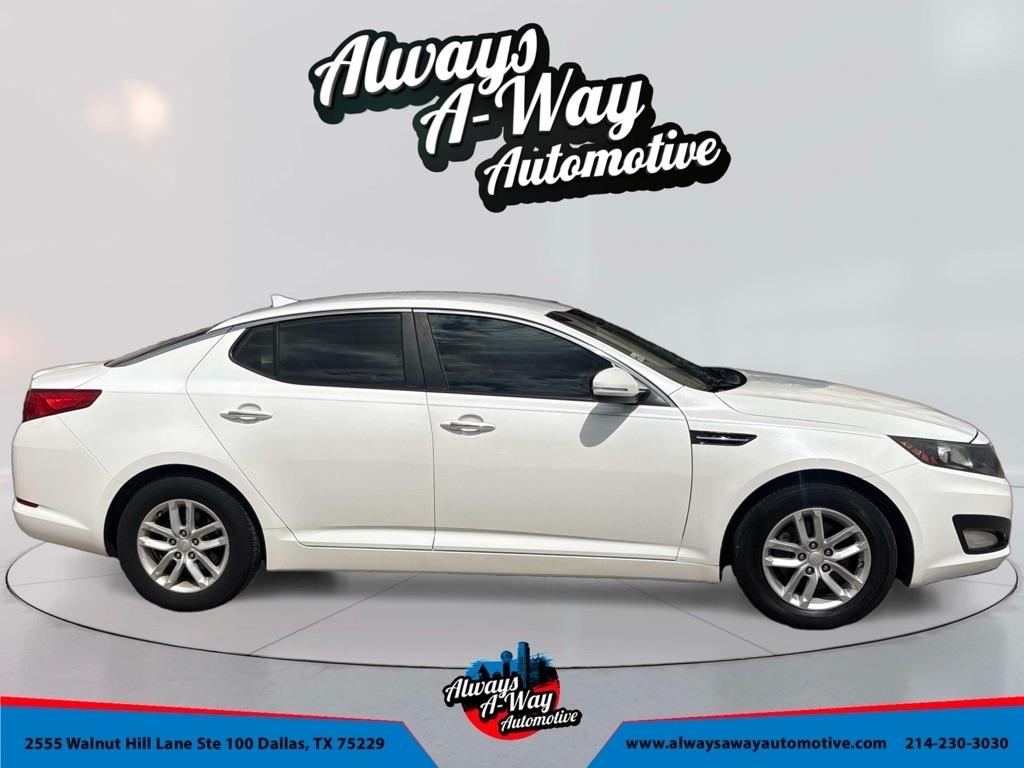 Kia Optima LX MT 2013