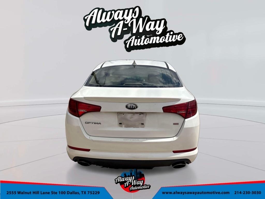 Kia Optima LX MT 2013