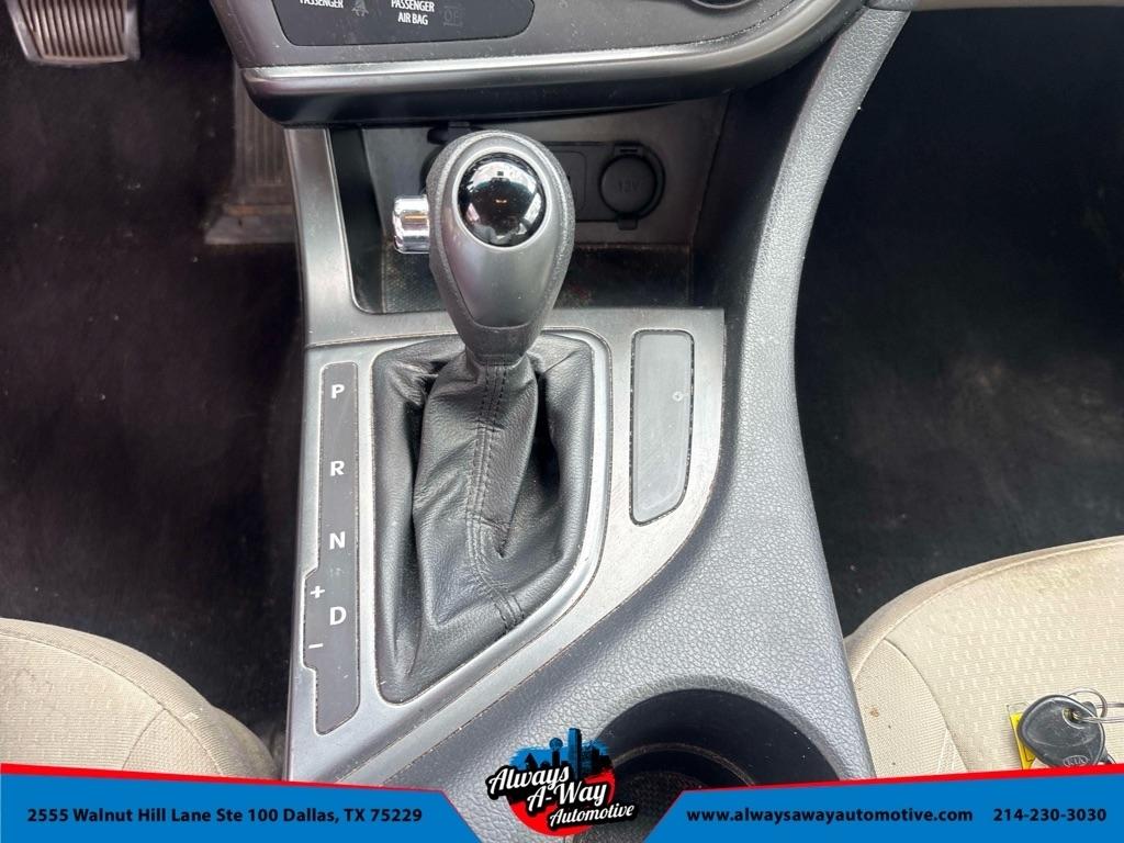 Kia Optima LX MT 2013