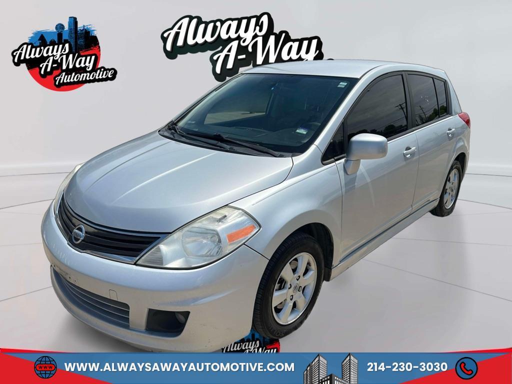 2011 Nissan Versa 1.8 S Hatchback