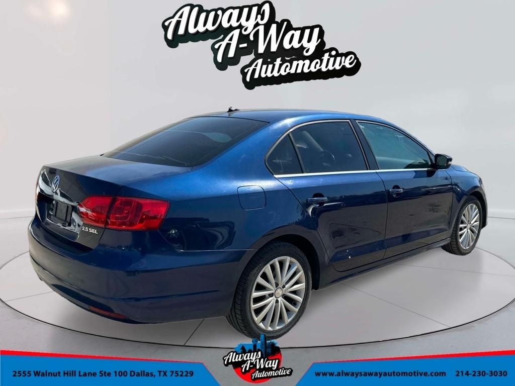 Volkswagen Jetta SEL PZEV 2011