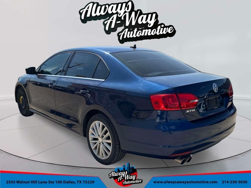 Volkswagen Jetta SEL PZEV 2011