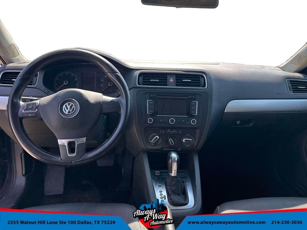 Volkswagen Jetta SEL PZEV 2011