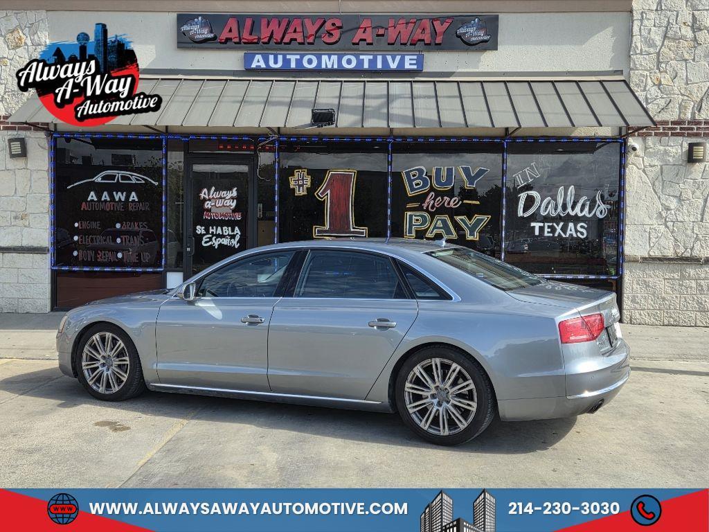 Audi A8 4.2L quattro 2011
